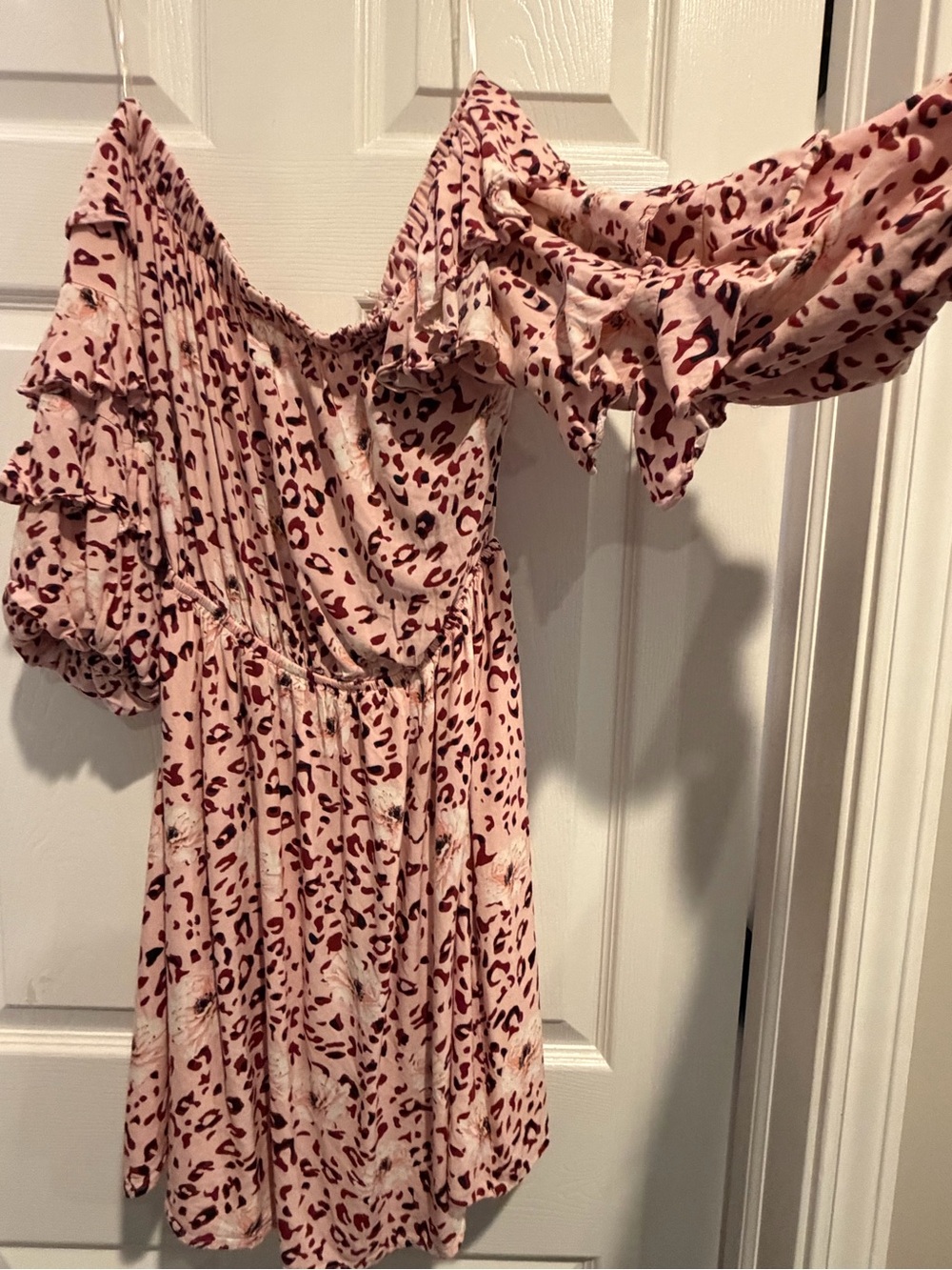 entro Rose-Pink Leopard Print Ruffle Mini Dress - Picture 2 of 3